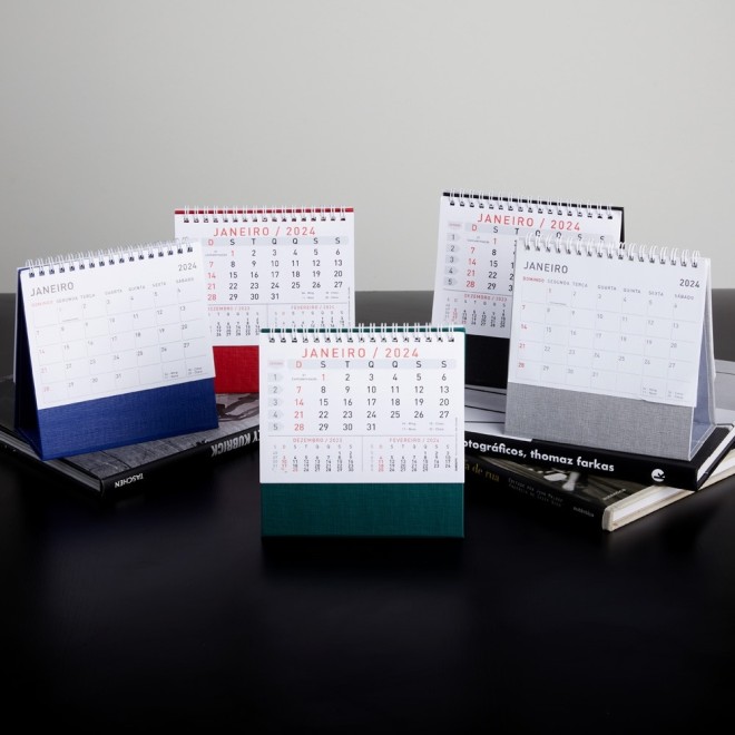Calendário de Mesa 2024 Personalizado Calendário de Mesa 2024 Personalizado