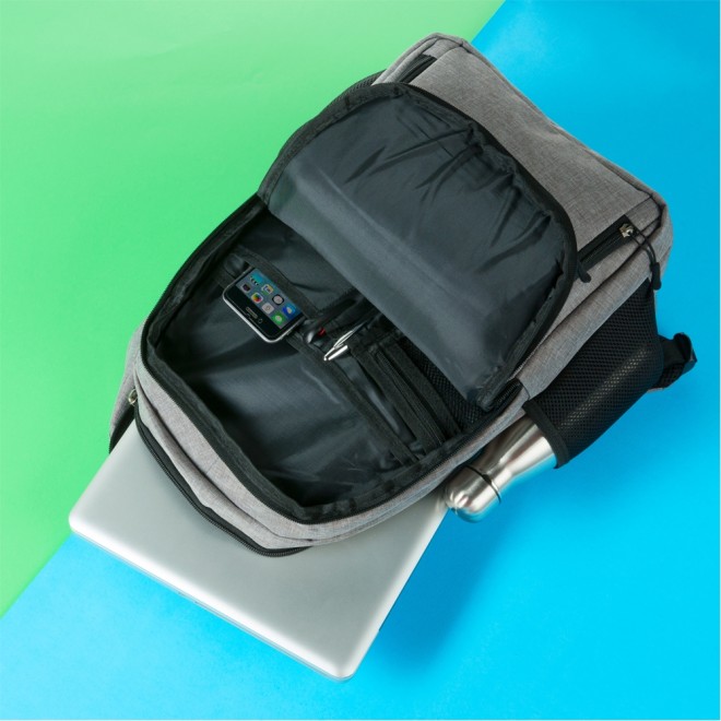 Mochila De Nylon Com Logo Mochila De Nylon Com Logo