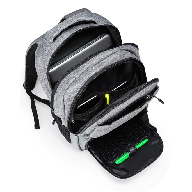 Mochila De Nylon Com Logo Mochila De Nylon Com Logo